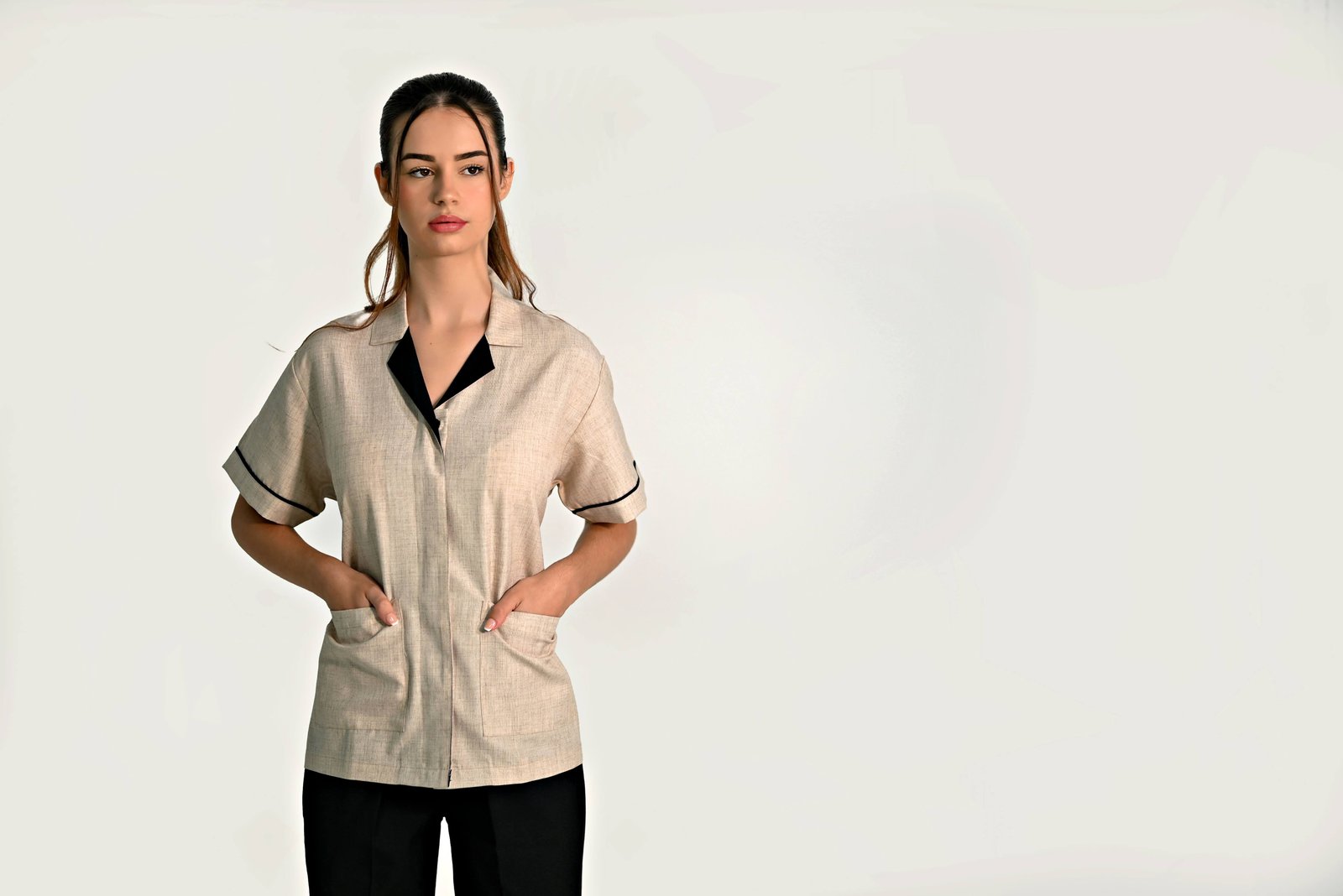 Workwear Set – loose-fit short-sleeve shirt & suiting pants Workwear Set – loose-fit short-sleeve shirt & suiting pants