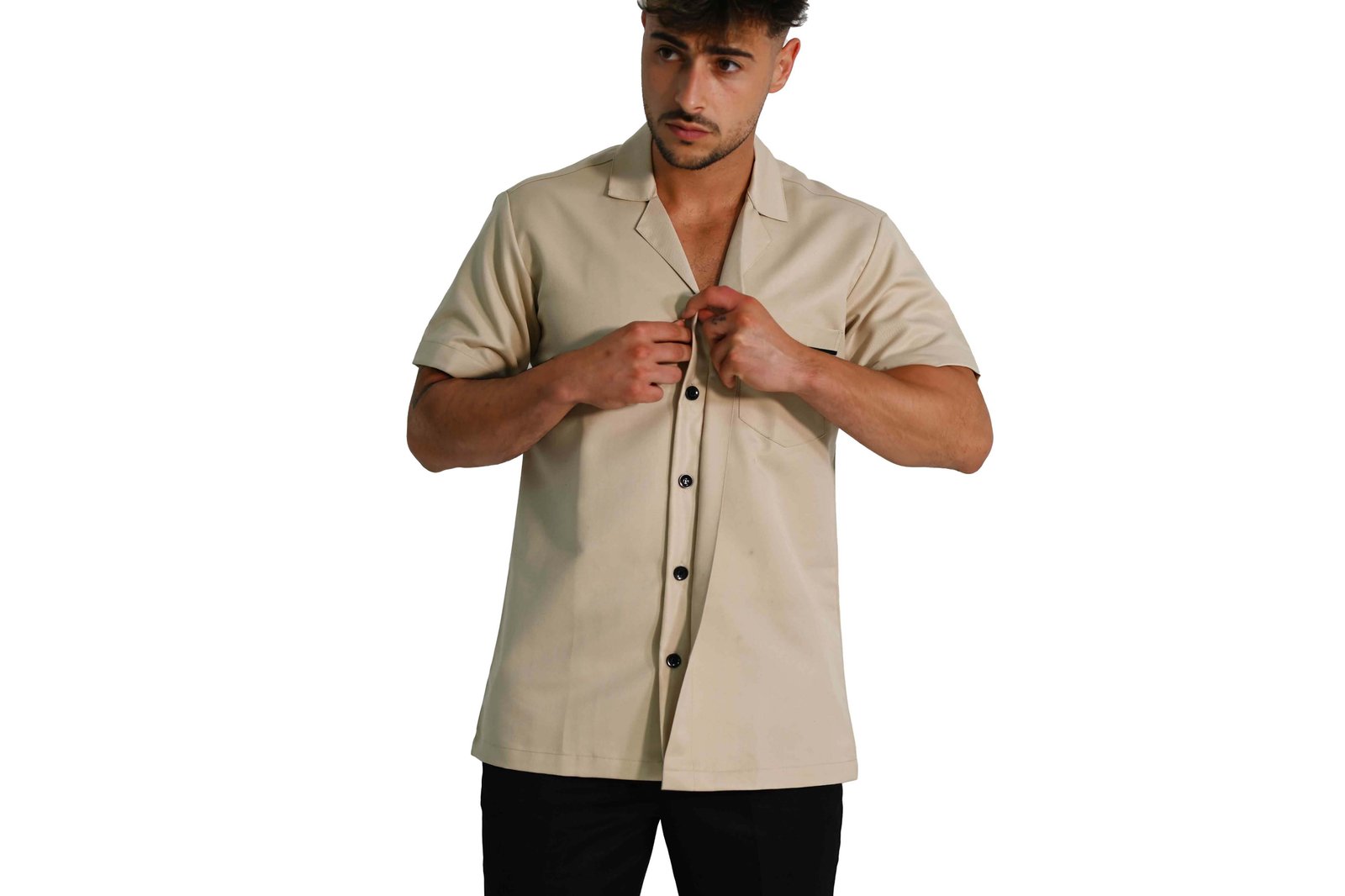Men’s Short-Sleeve V-Neck Shirt – Hidden Placket